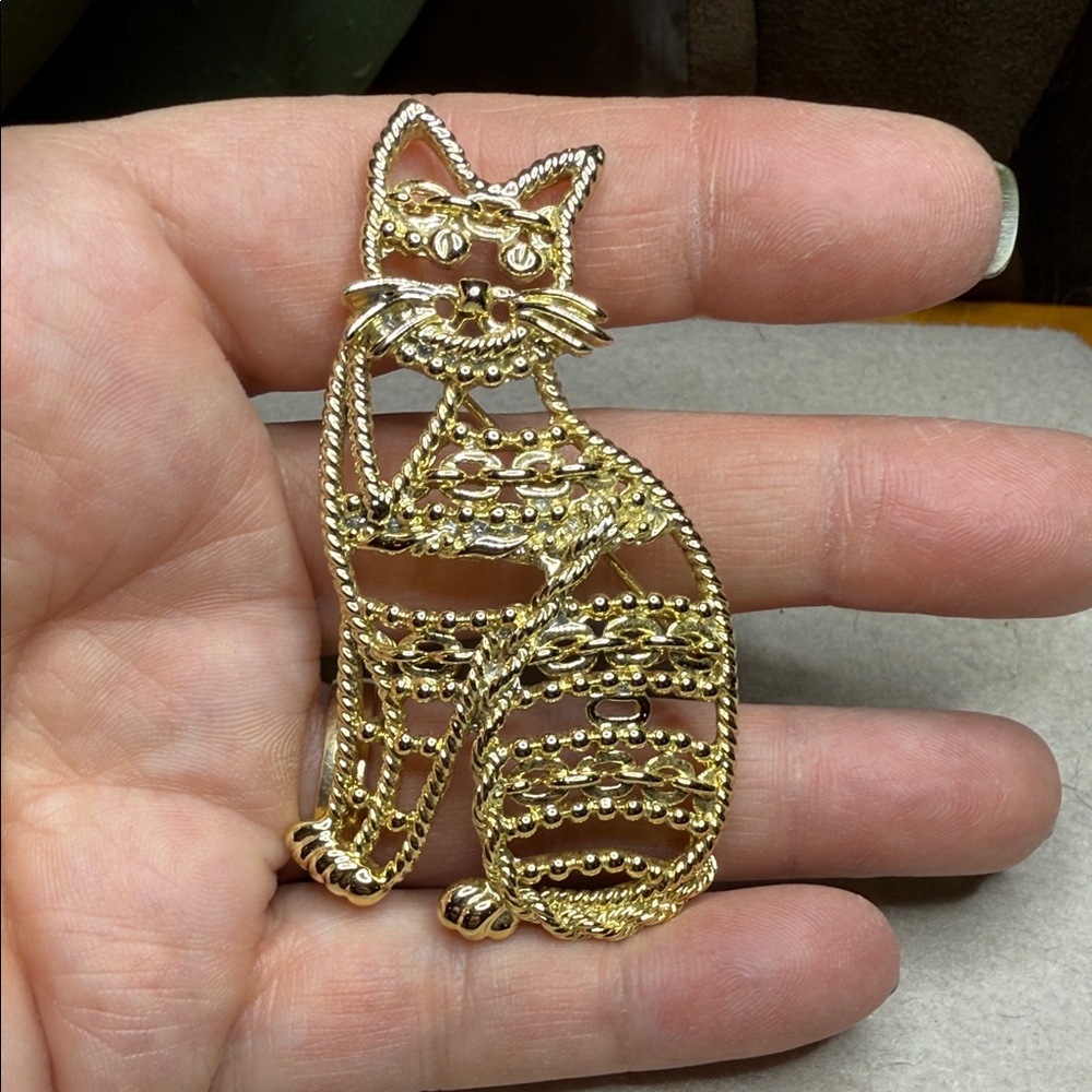 Vintage AJC Gold Cat Brooch